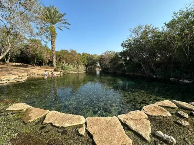 יום גיבוש בעמק המעיינות